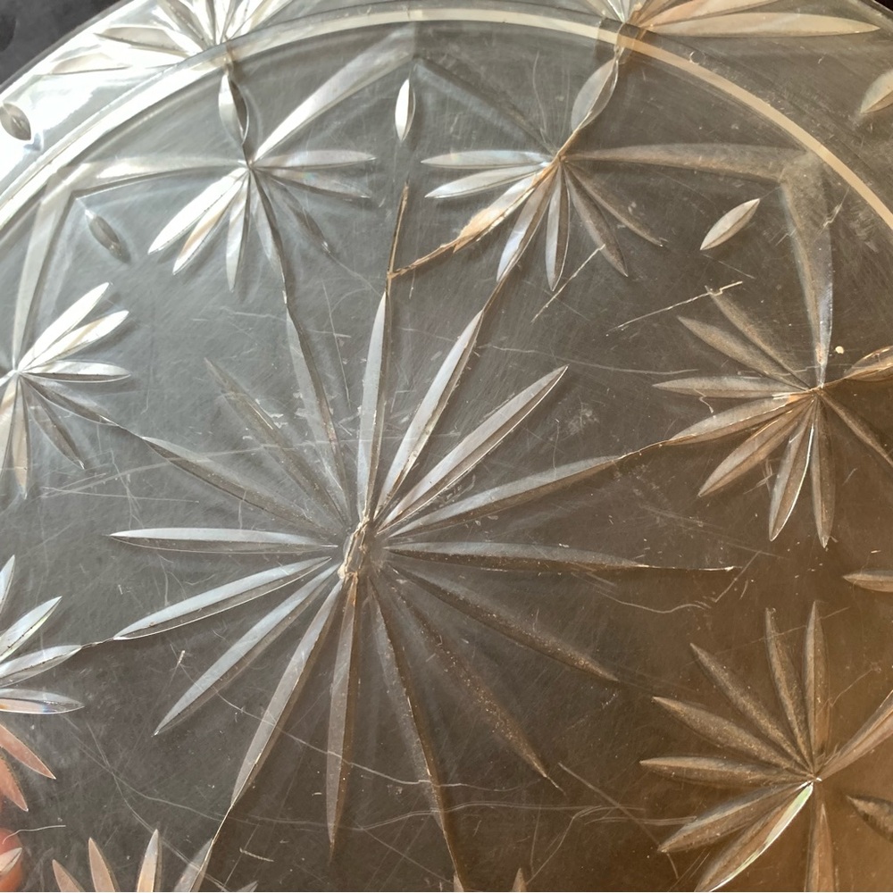v i n t a g e :: Midcentury Atomic Cake Tray Acrylic Starburst - Picture 11 of 12